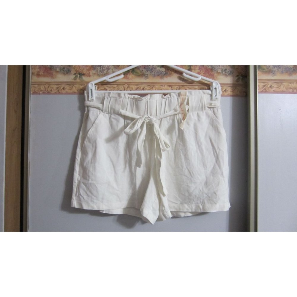 Kiss & Cry XL Cream NWOT Belted Linen Paperbag Casual Vacation Travel Shorts
